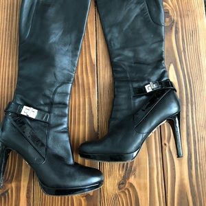 Cole Hann boots size 6